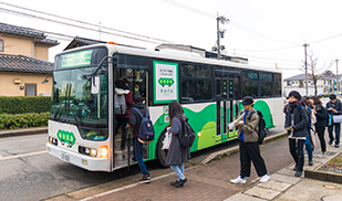 通学用無料シャトルバス マメバス